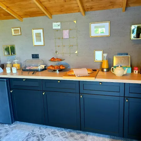 D'hotes Coursaint-pierre Bed & Breakfast