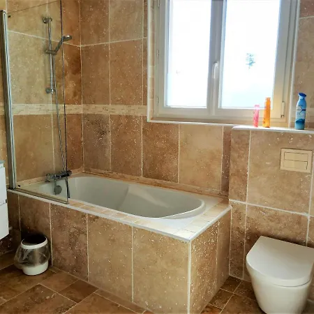 D'hotes Coursaint-pierre Bed & Breakfast