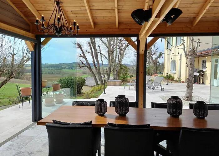 D'hotes Coursaint-pierre 3*